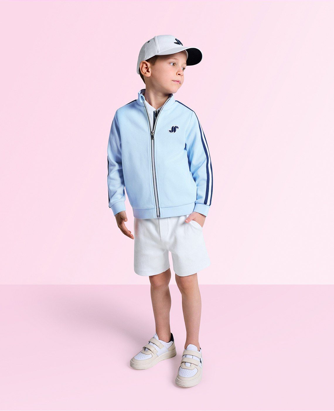 Kollektion Essentiels Kleidung und Accessoires für Jungen