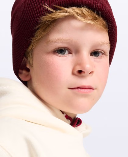 Kollektion mit Outfits für den Schulanfang für Jungen