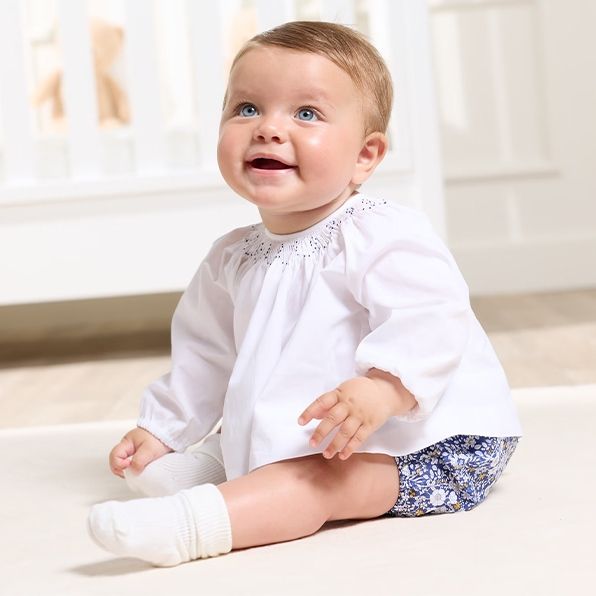 Baby Mädchen 1-12 Monate